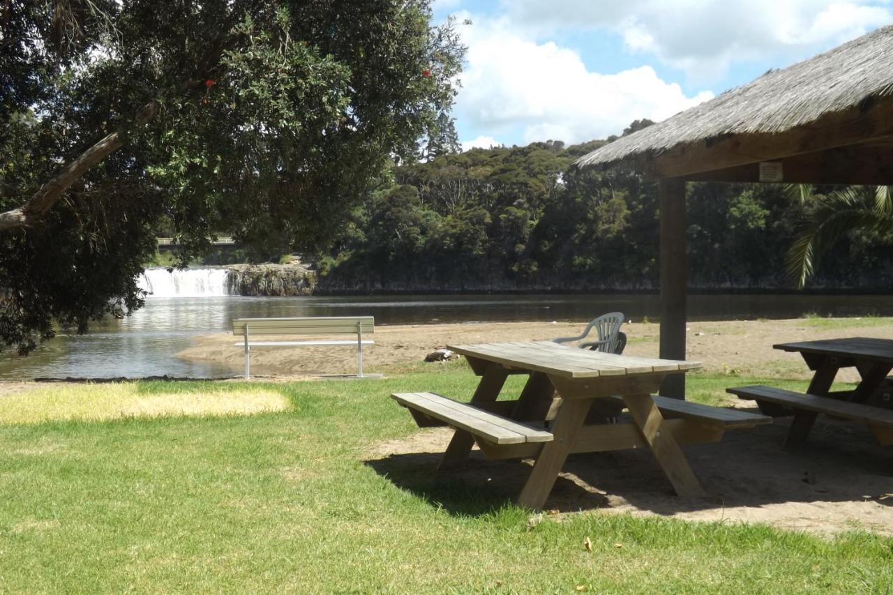 Waterfalls Estate - Motel & Campground Paihia Exteriör bild